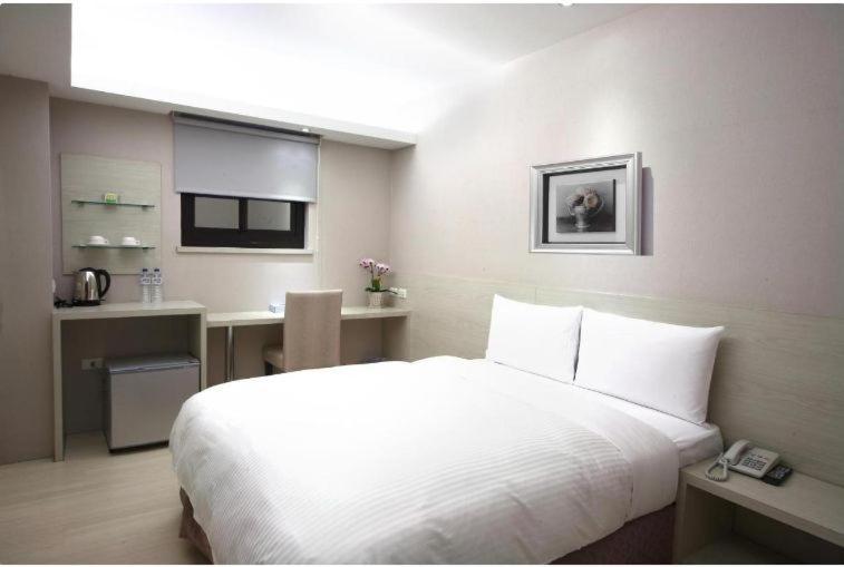 宜都大飯店 Idol Hotel Kaohsziung Kültér fotó