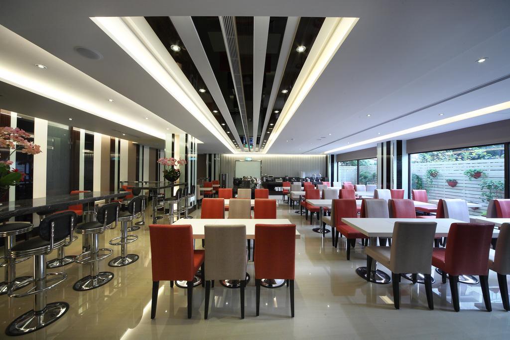 宜都大飯店 Idol Hotel Kaohsziung Kültér fotó