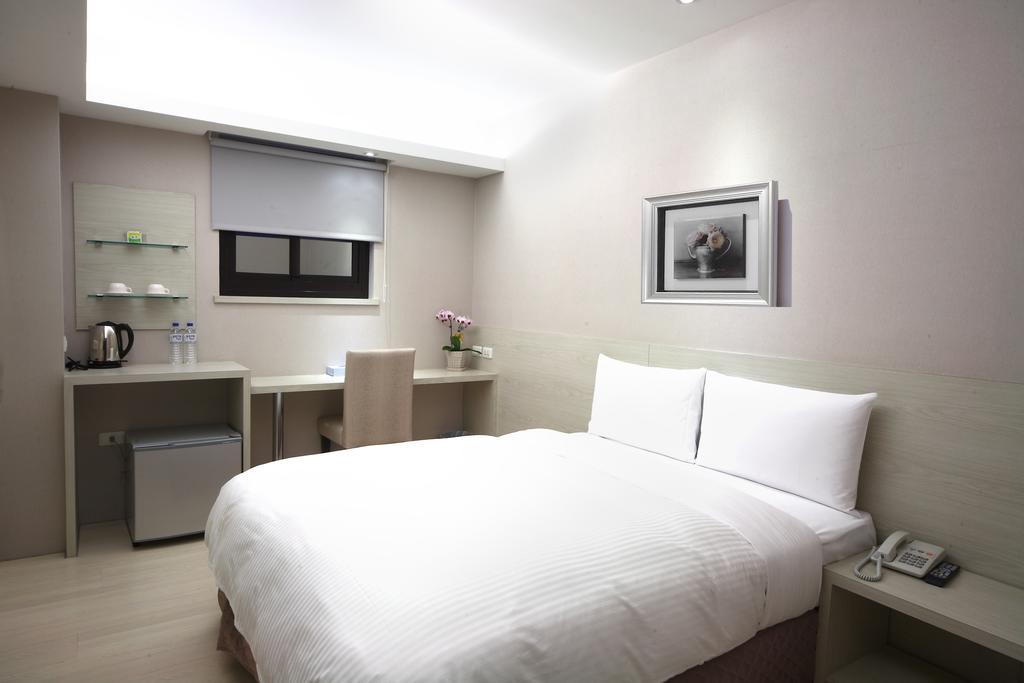 宜都大飯店 Idol Hotel Kaohsziung Kültér fotó